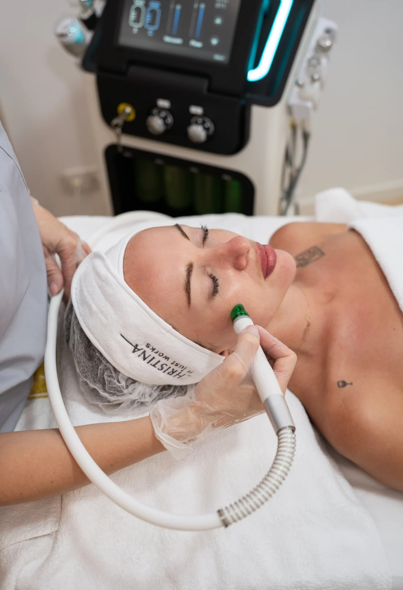 aqual facial
